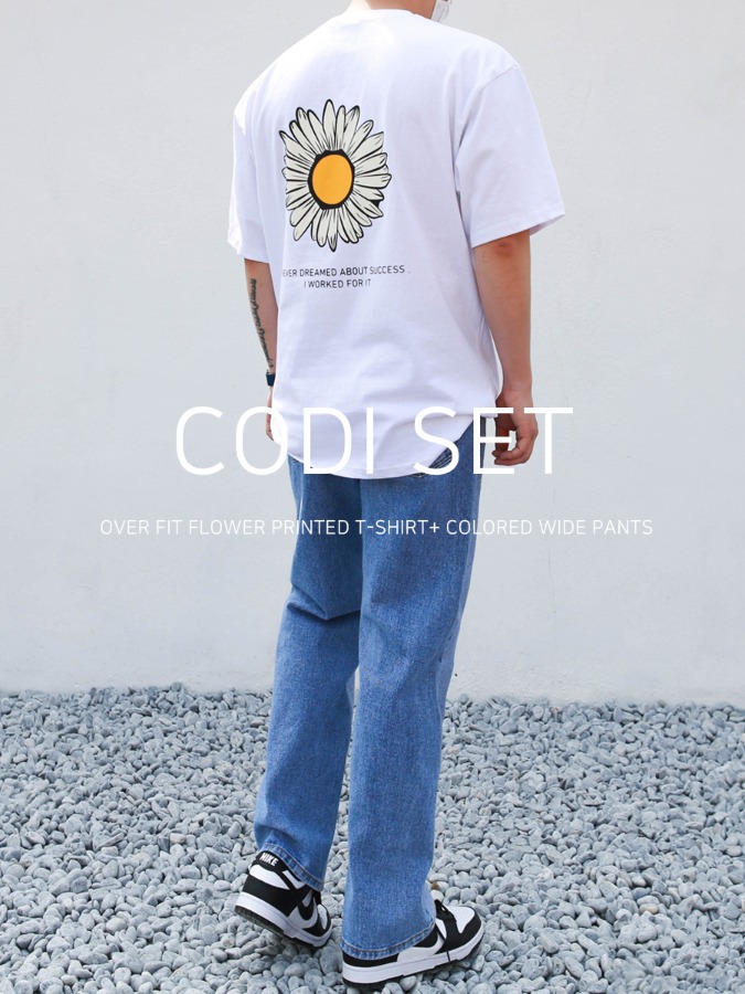 [SET] 오버핏 꽃 프린팅 티셔츠 + 배색 와이드 데님팬츠